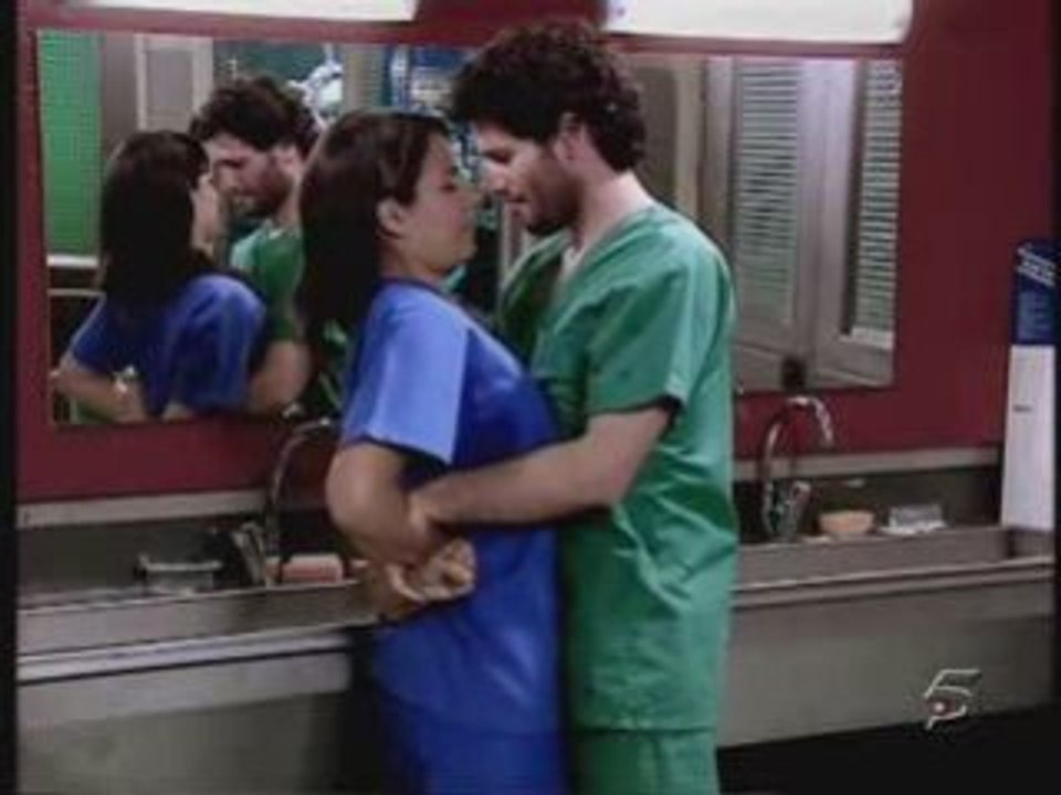 Beso pillada