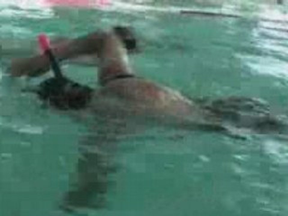 aquagym dans une mini piscine de swimform