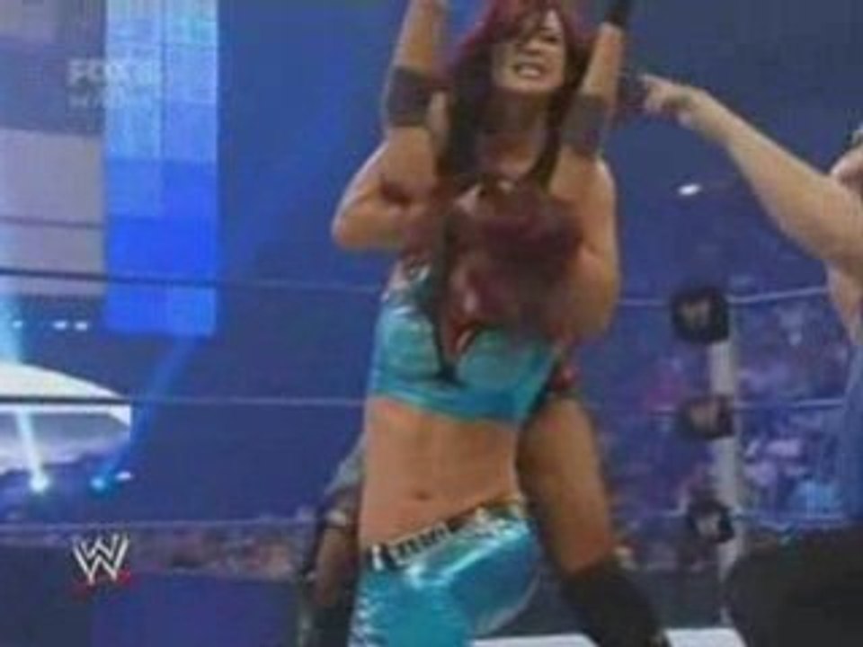 WWE SmackDown Part 9, Maria vs Victoria