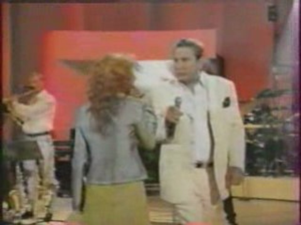 Isabelle Boulay et Gilbert Bécaud - Et Maintenant (Tapis Rouge)