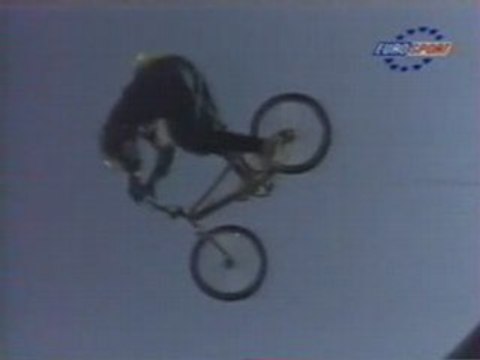 Xgames '96 Dave Mirra BMX street run 2