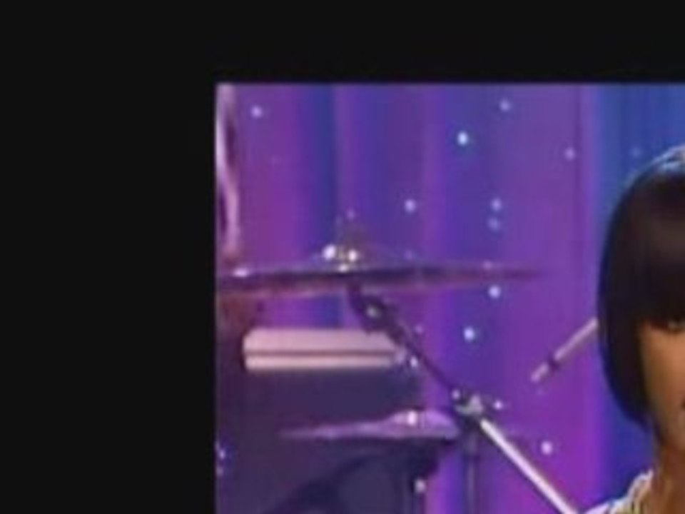 Rihanna - Paper Planes (Cover Of M.I.A)