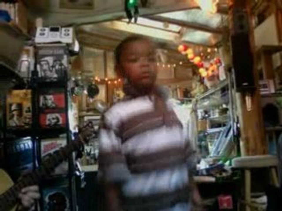 Let it Rise studio mix with Crumping Kid Ijal