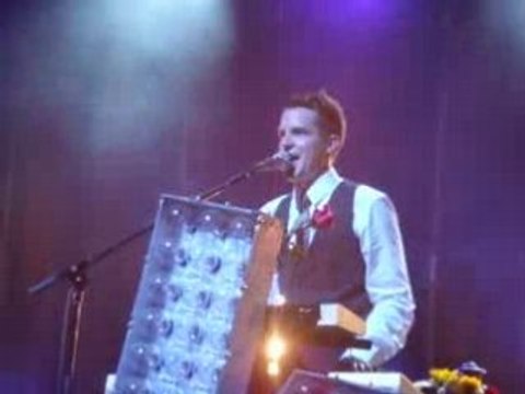 The Killers - Tranquilize [Atlantic City 08/01/08]