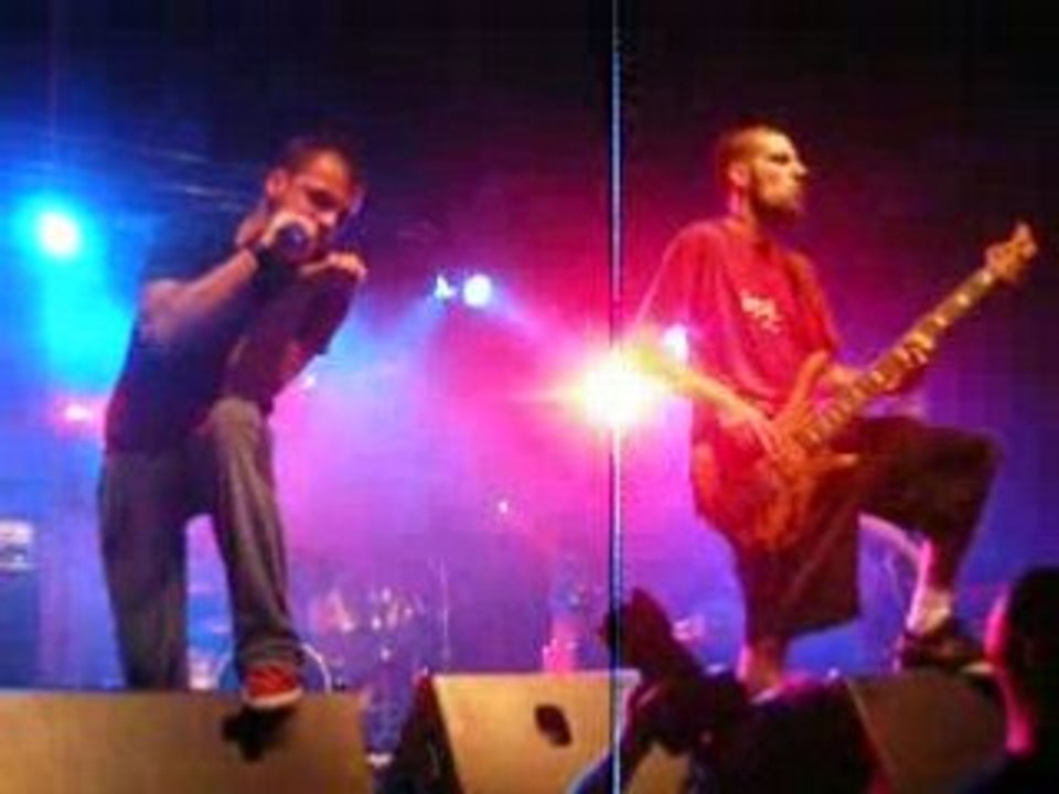 02 - Black Bomb A - Human circus au Douzy'K Festival le 26 Juillet 2008