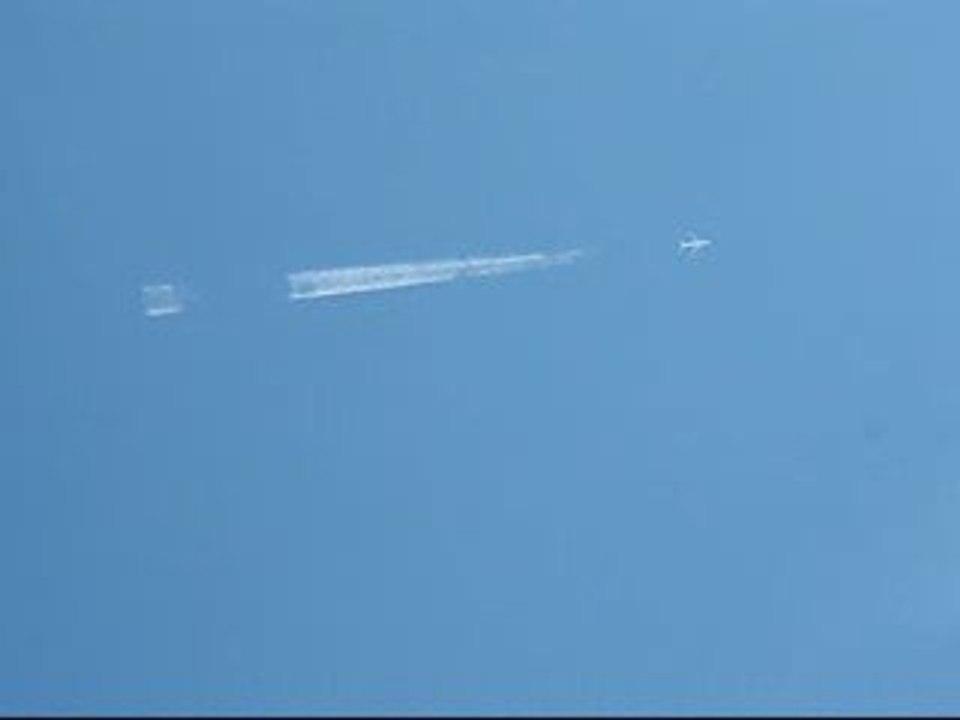 Chemtrails | Flagrant délit - Panne de pulvé. ?