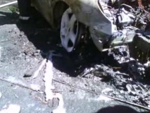 Peugeot 407 SW en feu