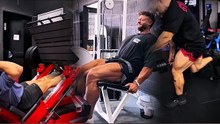 🦵 اكتشف السر الخفي لبناء أرجل جبارة داخل الجيم، بعيدًا عن رفع الأوزان بعشوائية!