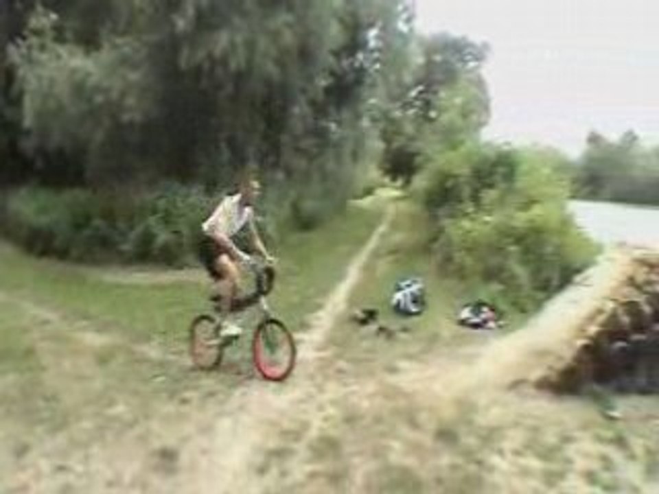 Water jump bmx