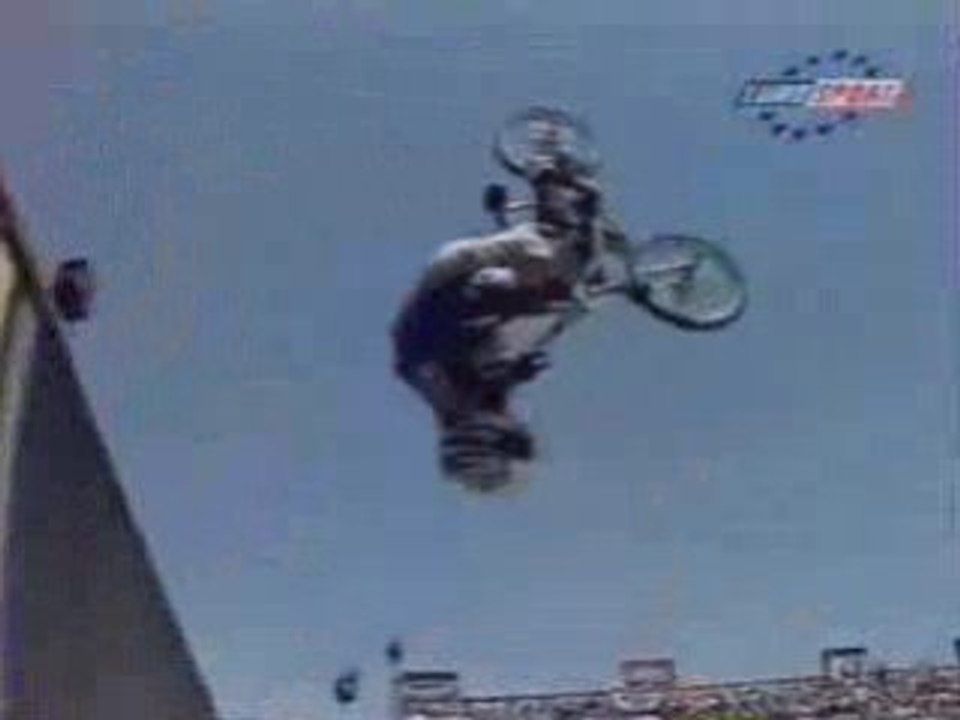 Xgames 97 BMX street Dave Mirra run 1