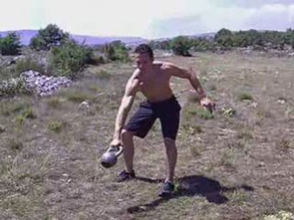 Kettlebells juggling 3 Vidéo Dailymotion