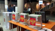 Rússia vota em eleições parlamentares sem partidos contra Putin