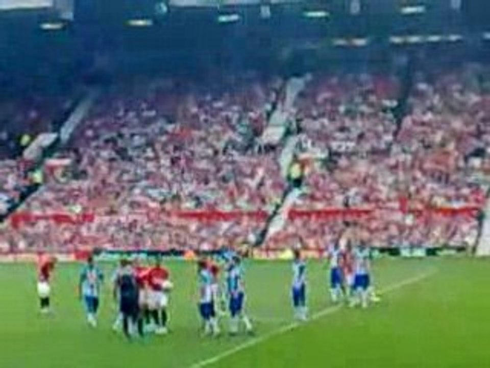 Solskjaer prepares for the freekick