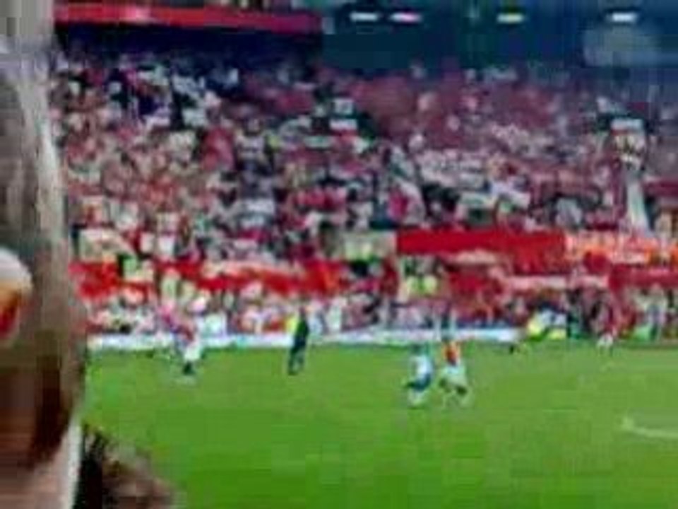 Solskjaer subbed on to pitch