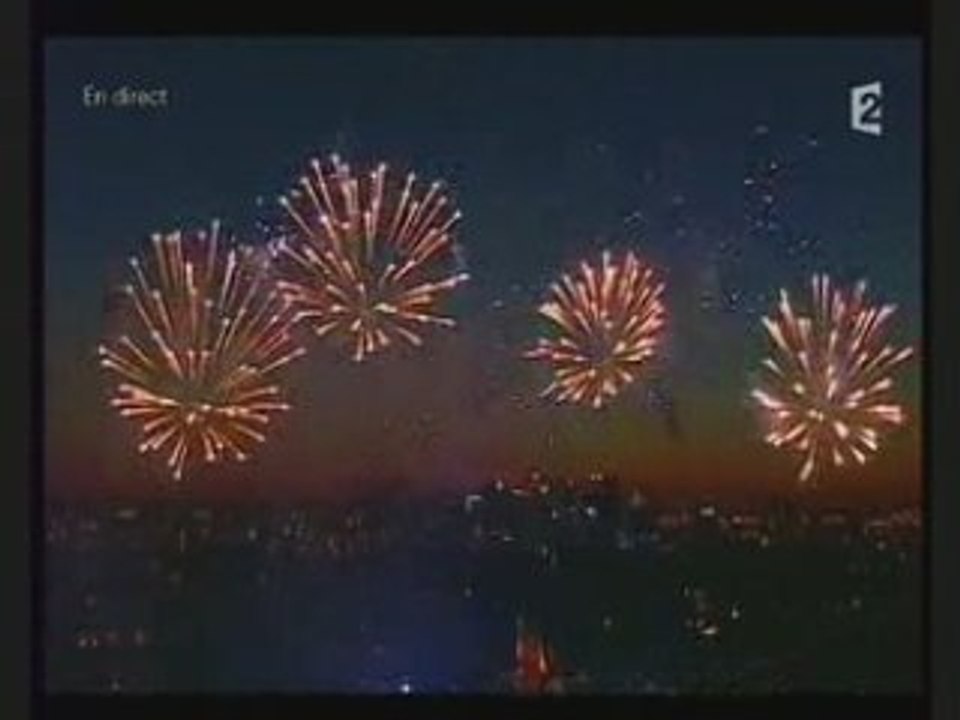 Feu d artifice sur la tour eiffel 2008