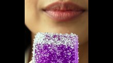 Pirya_biting_jelly_cube