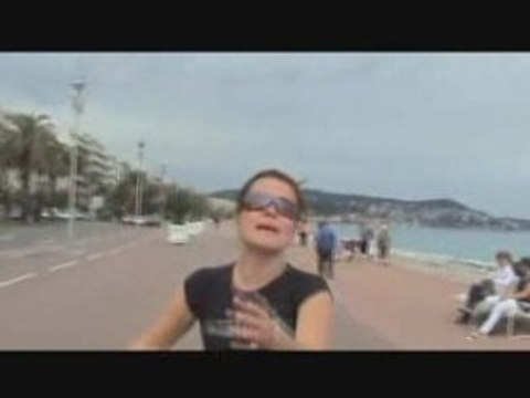 KAISHA DEDICACES THE CLIP