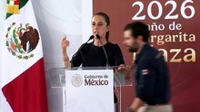 Alejandro Svarch auxilia a hombre desmayado en informe de Sheinbaum