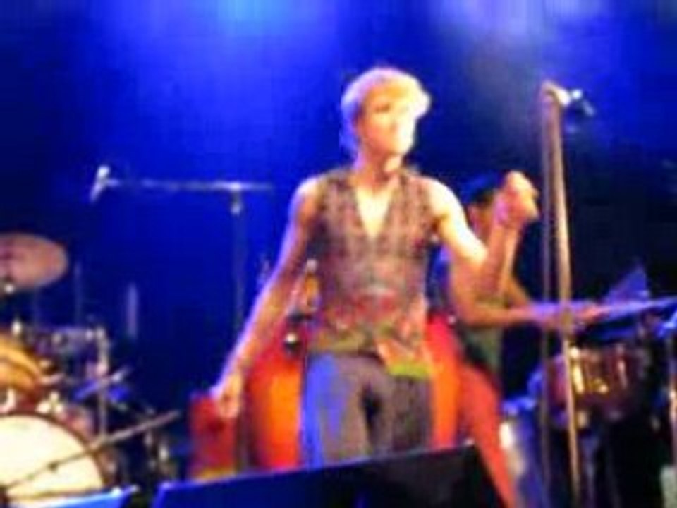 Zita Swoon Esperanzah 2008 (1)