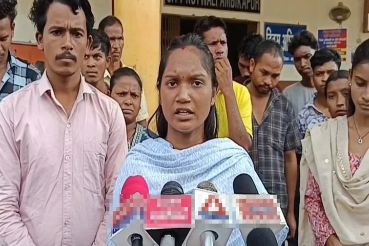 सोशल मीडिया इंफ्लुएंसर आकांक्षा टोप्पो के खिलाफ महिला BDC ने थाने में दर्ज कराई शिकायत, बोलीं- मुझे बदनाम कर रही