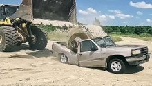 ¿Puede una sola caída fuerte destruir la caja de una camioneta?