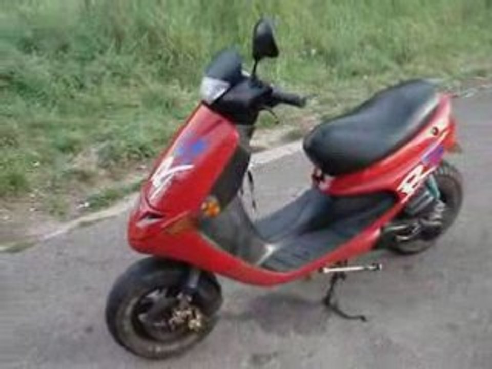 Poste radio scoot peugeot Buxy RS fais maison
