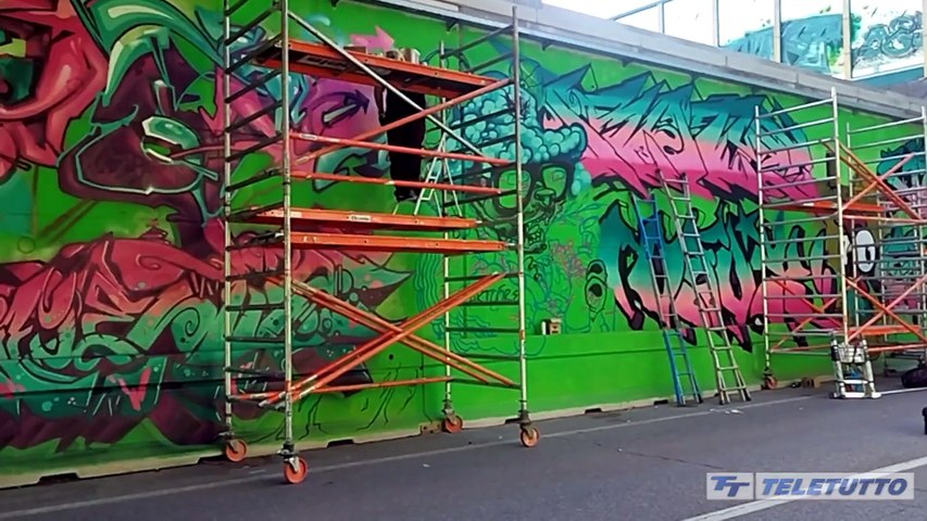 Video News - Cento street artist colorano il sottopasso di Flero