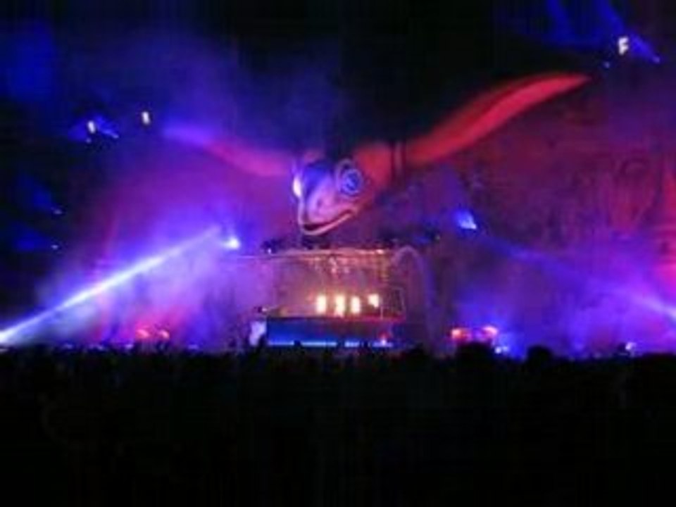 Tomorrowland 2 041