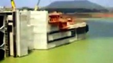 Floating Steel Weighs Nothing 🚢