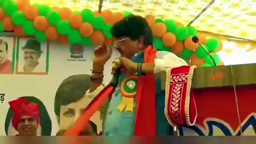 इंदौर में कैलाश विजयवर्गीय का भाजपा पार्षद पर भद्दा कमेंट, मंच पर ठहाके लगाते रहे मंत्री