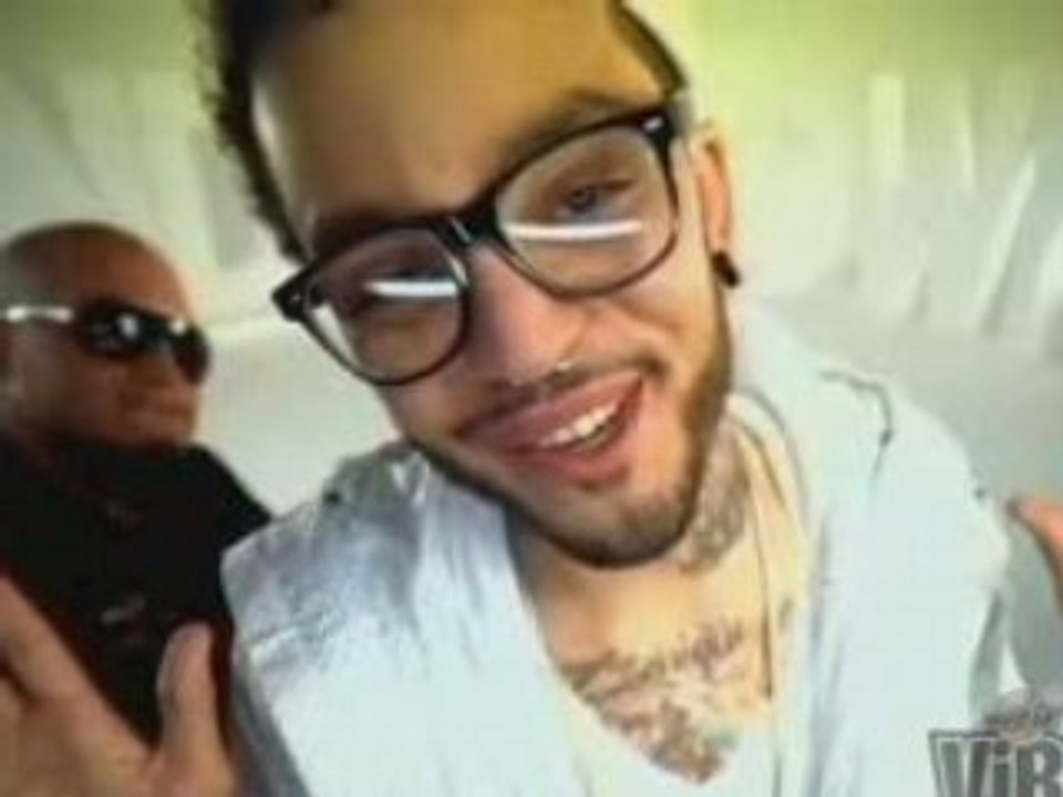 Gym Class Heroes Ft Busta Rhymes - Peace Sign/Index Down[HQ]