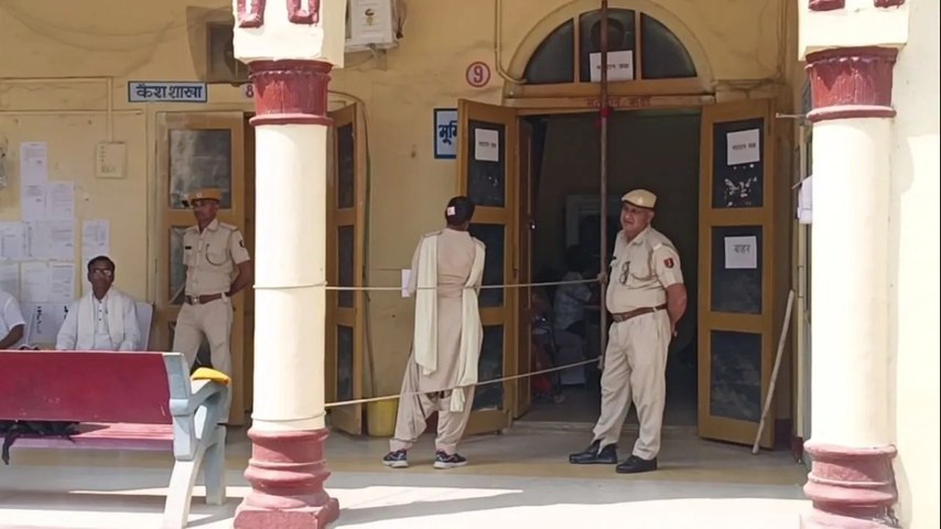 अलवर मेयर चुनाव: 11 बजे तक कांग्रेस के 13 पार्षदों ने किया मतदान