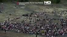 Σε τεντωμένο σχοινί χωρίς ασφάλεια 80 μέτρα πάνω από το έδαφος