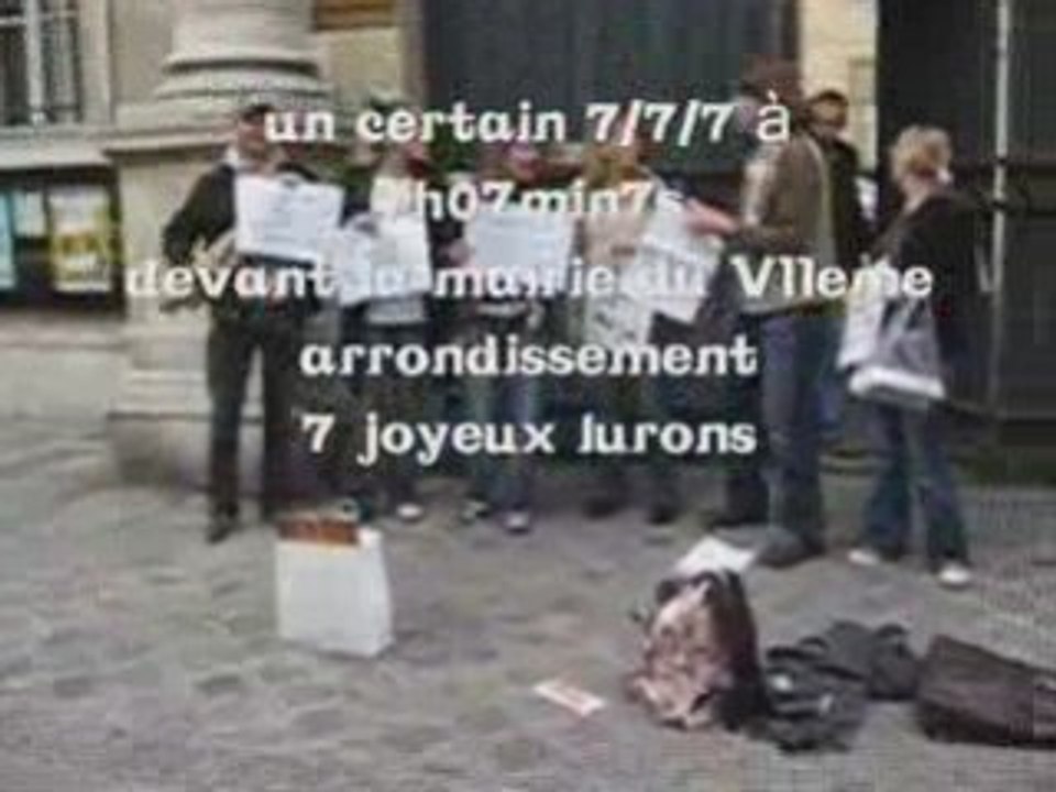 invitation le 8/8/8 à 8h08min8s devant la mairie du VIIIeme