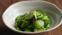 Why This Japanese Cucumber Salad is Addictively Crunchy & Flavorful | Kiuri no Sunomono Recipe