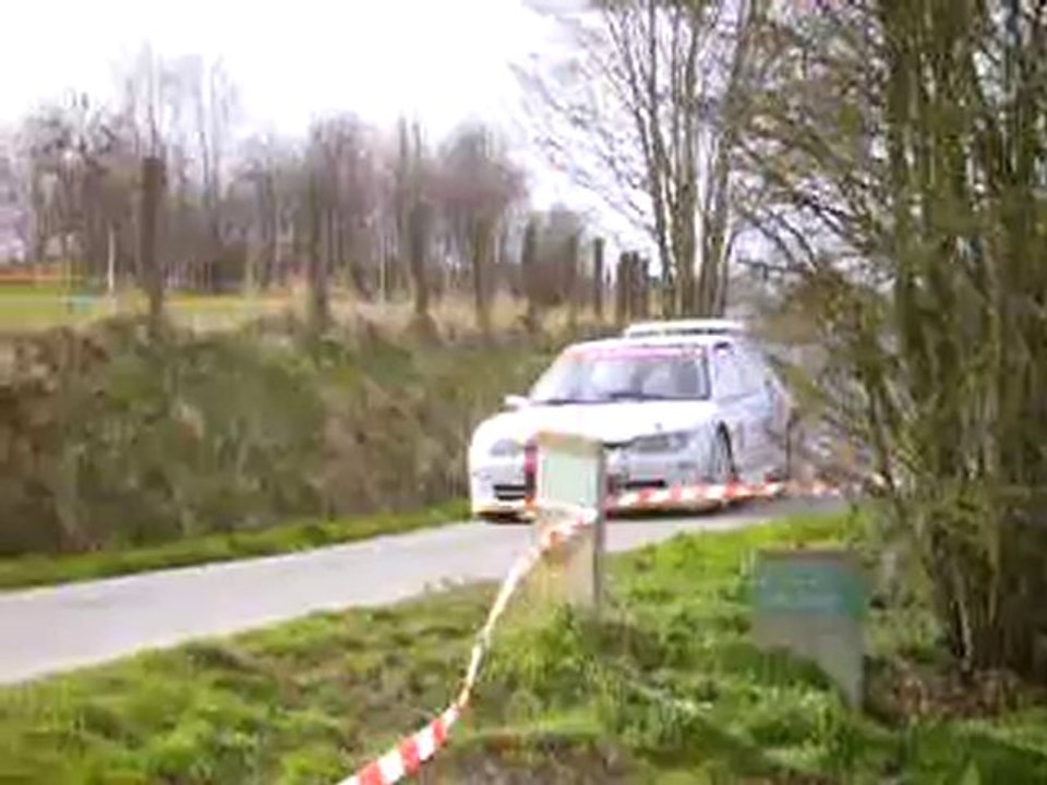 triplet 306 MAXI casse sa boite au rdn
