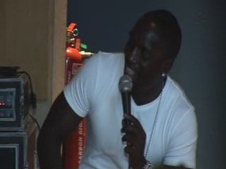 Akon talks about working with Whitney, Eminem and Lohan