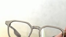 The RayNeo IO Smart Glases Look Like Regular Glasses… But Hide A Tiny Display