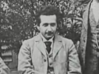 EINSTEIN - 1905 l'année lumière (2_3)