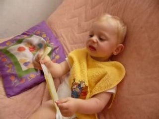 lucas mange son glaçon