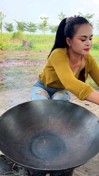 Cooking fried rice with eggs and eat recipe - video Dailymotion