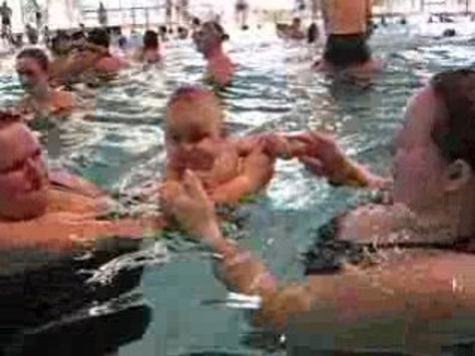 MATTHIAS A LA PISCINE D'AMNEVILLE