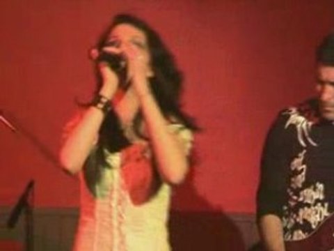 Karry - Encore un instant [Live]