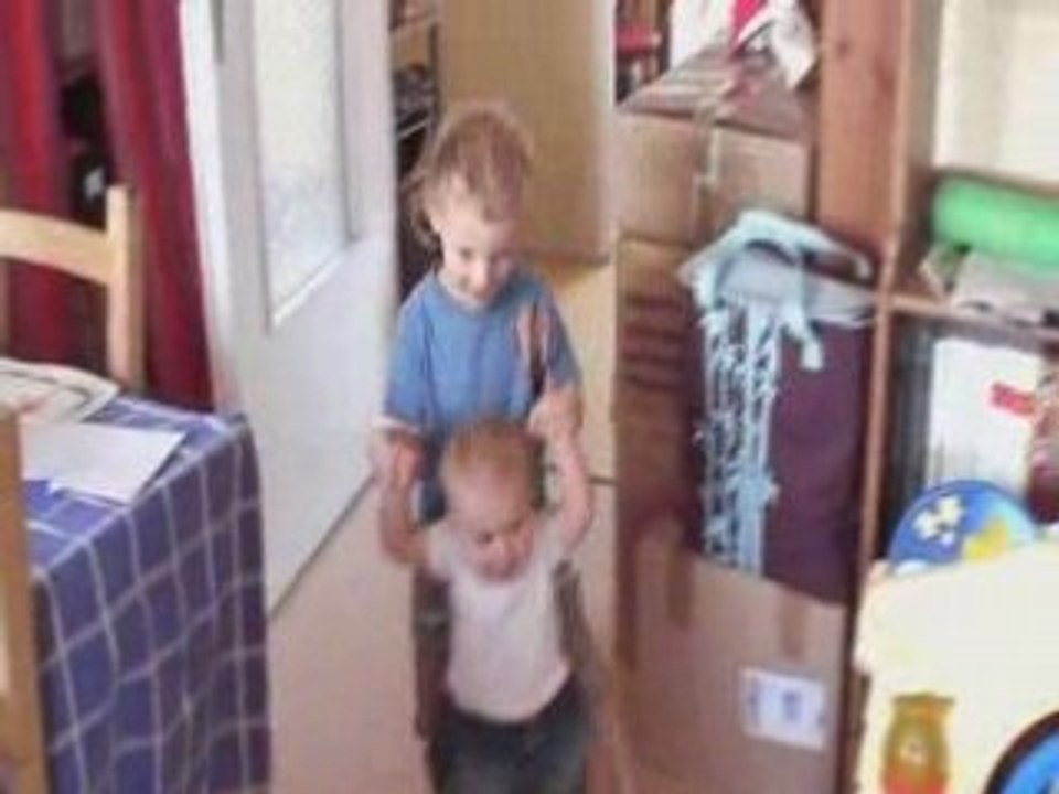 Noahmarchelilywmv