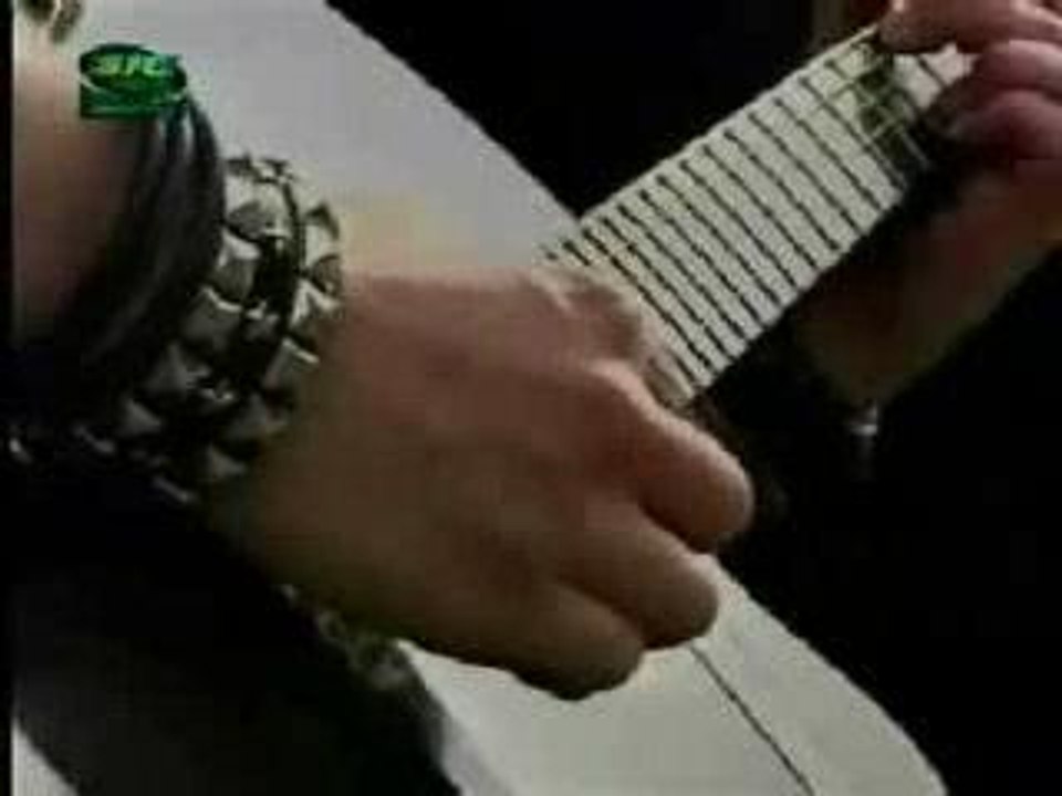 Evanescence's Amy Lee&Seether  Broken