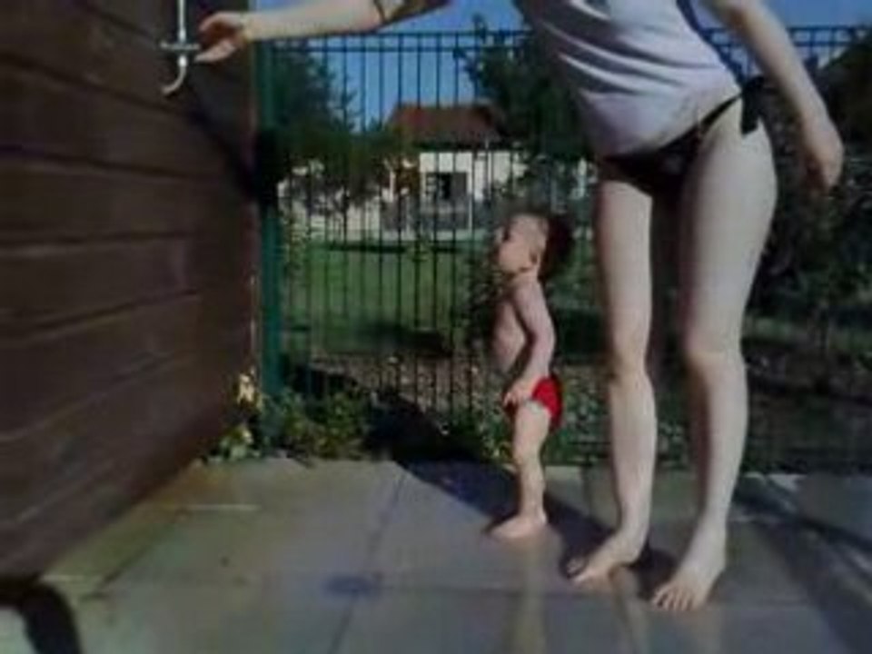 mathilde à la douche !!