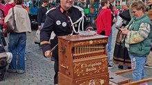 Barrel Organ at Folklorissimo Brussels 🎶 | Belgium ✨
