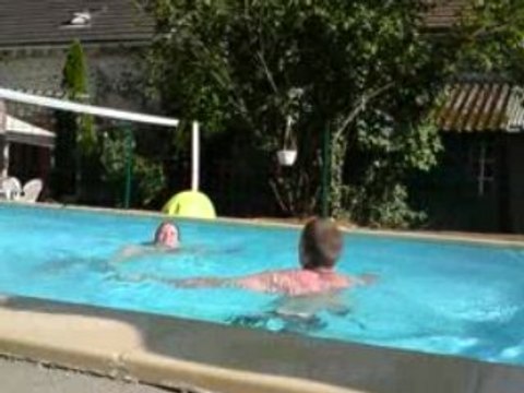 la piscine avec eux mdr!!
