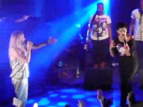 Lea Castel Feat. Sheryfa Luna - Il avait les mots