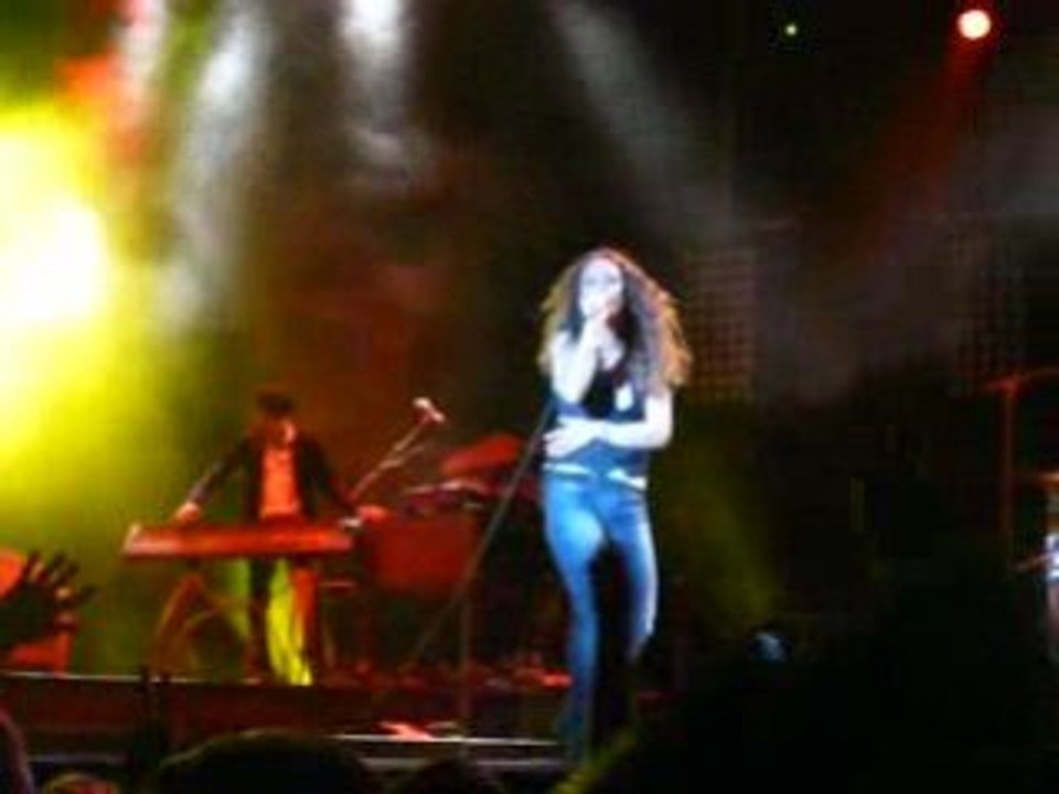 vanessa paradis arenes nimes